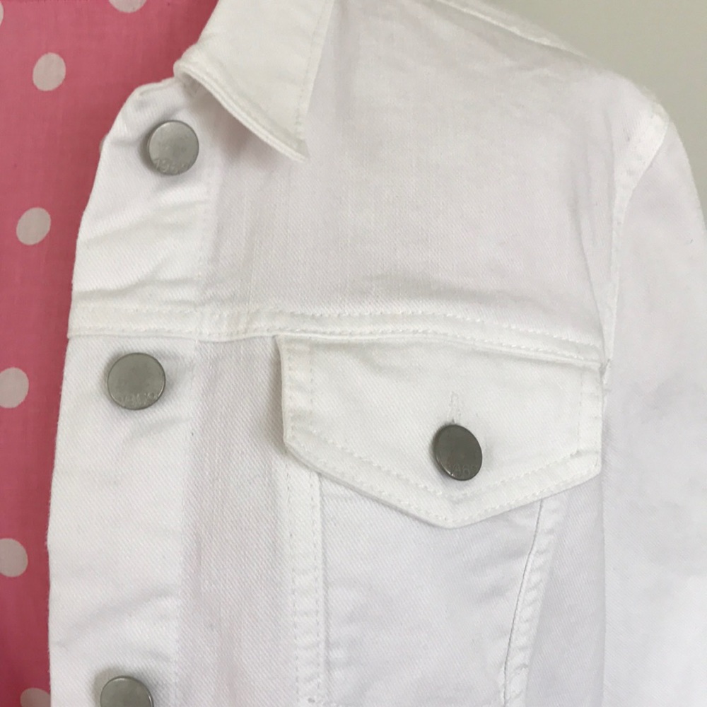 Gap White Denim Jacket Size Medium - image 3